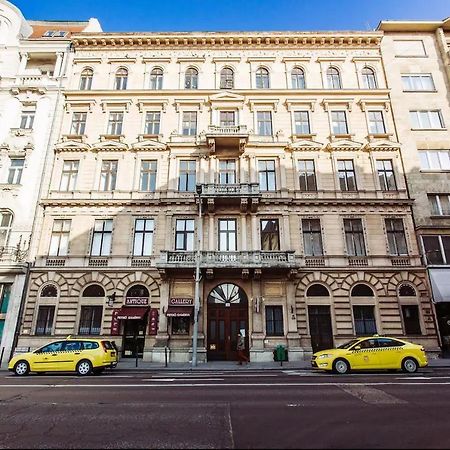 All In 10 Apartment, Bp Downtown Ac Budapest Bagian luar foto