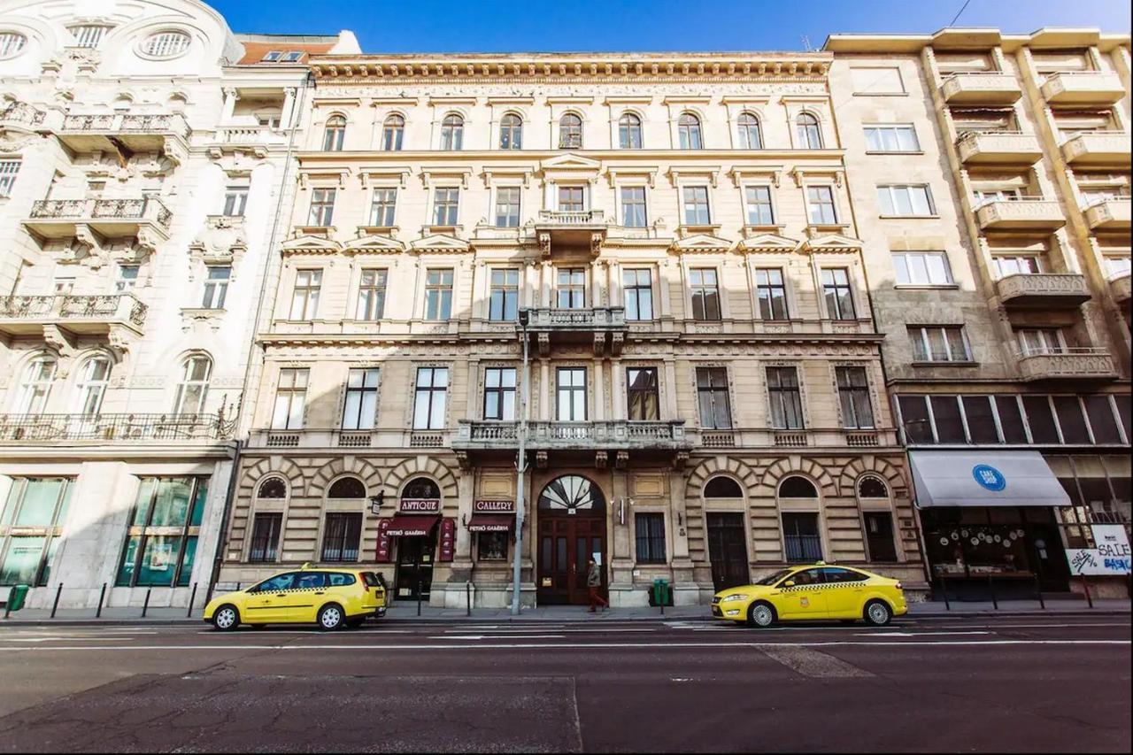 All In 10 Apartment, Bp Downtown Ac Budapest Bagian luar foto